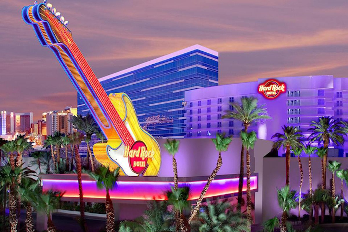 Hard Rock Hotel and Casino in Las Vegas Closes for 8 ...