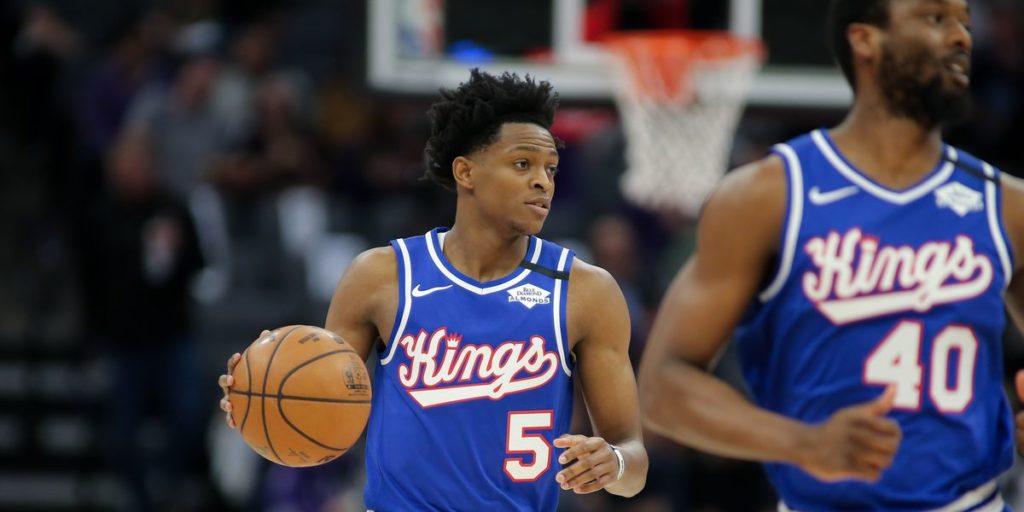 Houston Rockets Eyeing Kings' De'Aaron Fox In Potential Trade Deal Houston Rockets Eyeing Kings' De'Aaron Fox In Potential Trade Deal