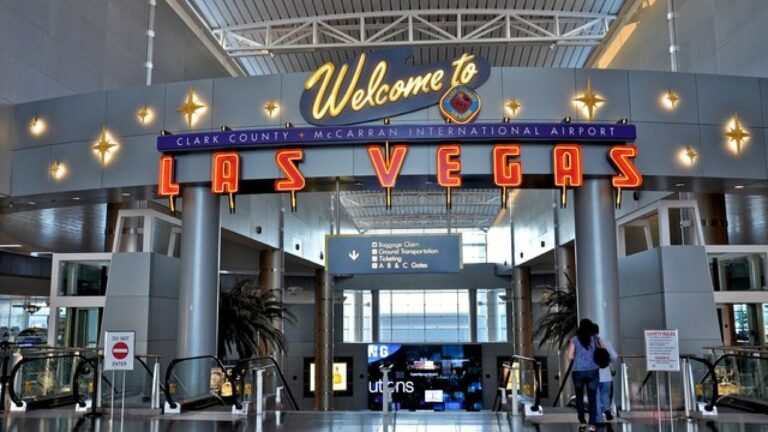 Las Vegas Casino Tourism Still on the Decline; Airport Travel Stalled