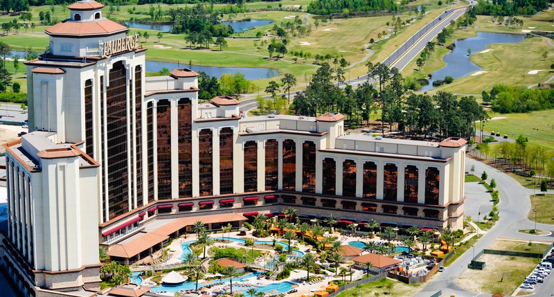 Louisiana Casinos See Dip in Revenues; Mask Mandate and Social Distancing Restrictions Remain